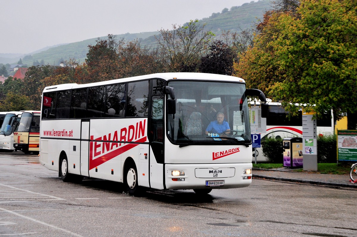 MAN Lions Star von Lenardin aus Niedersterreich am 11.9.2015 in Krems gesehen.