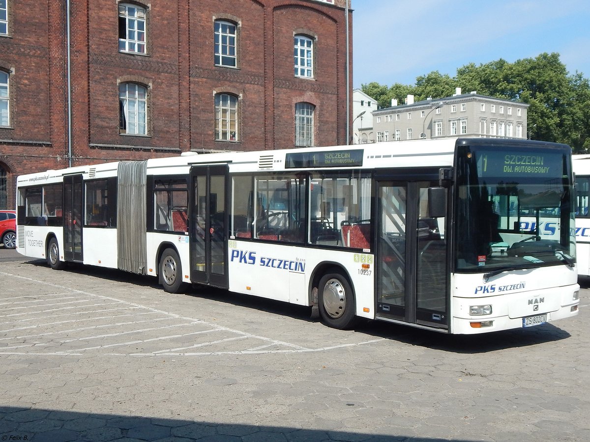 MAN Niederflurbus 2. Generation von PKS Szczecin aus Polen in Stettin.