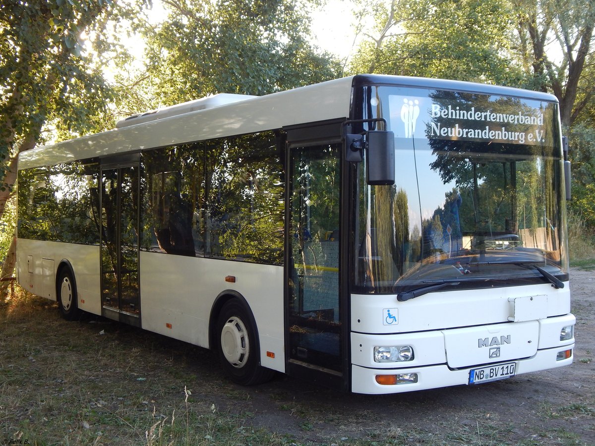 MAN Niederflurbus 2. Generation/Göppel vom Behindertenverband Neubrandenburg in Neubrandenburg.