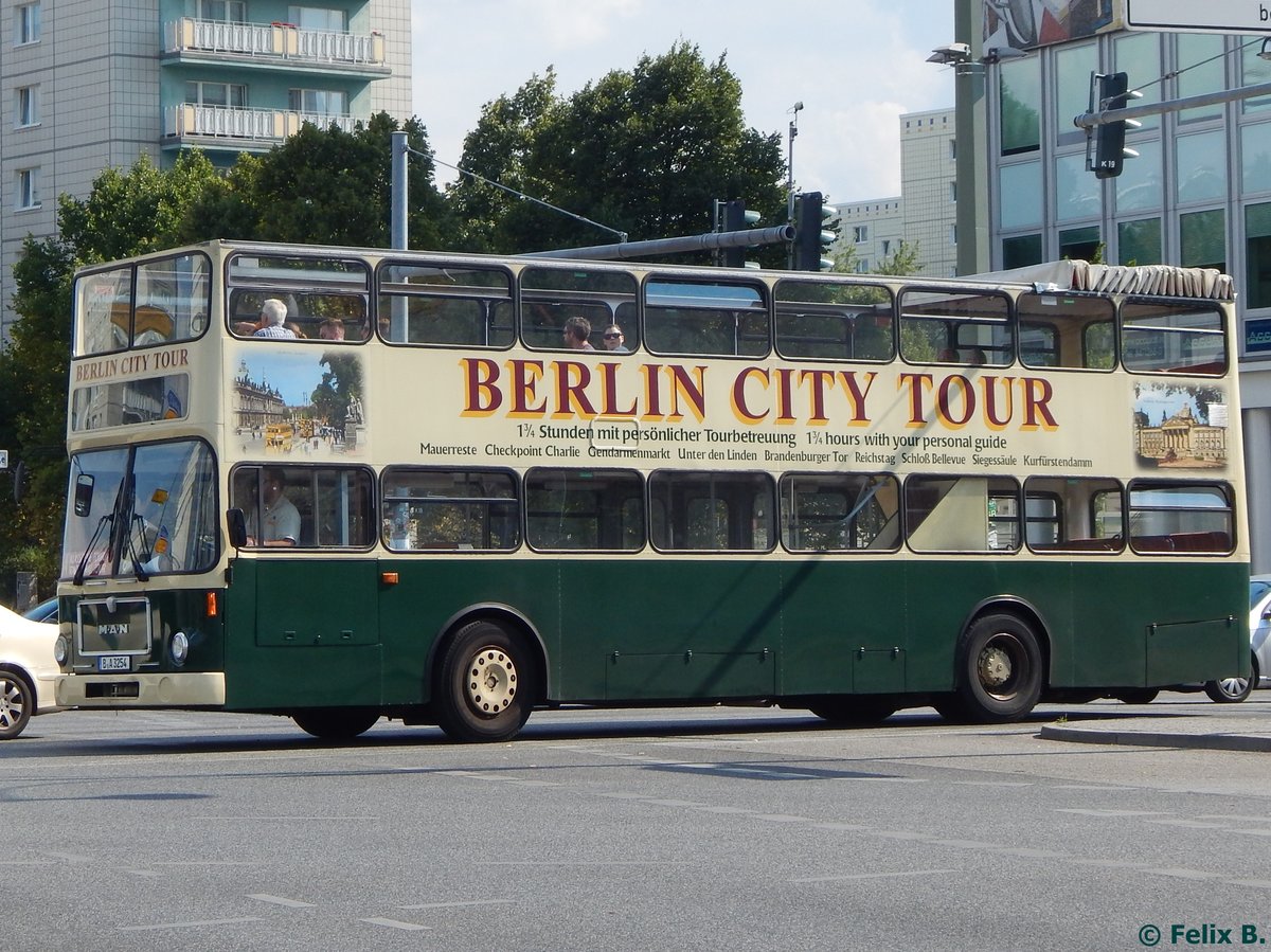 MAN SD 200 von Berlin City Tour in Berlin.