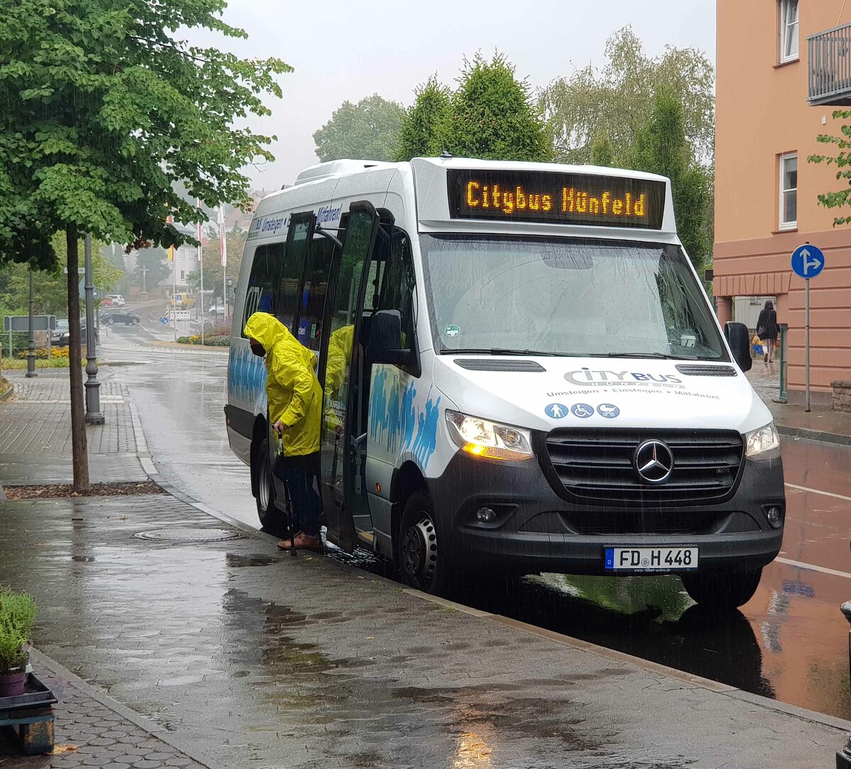 MB Sprinter als Citybus unterwegs in Hünfeld, August 2022