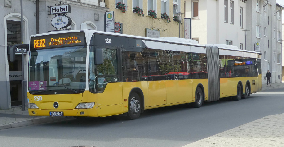 MB von SSB steht im Schienenersatzverkehr der Linie RE 82 in Detmold, 09-2019