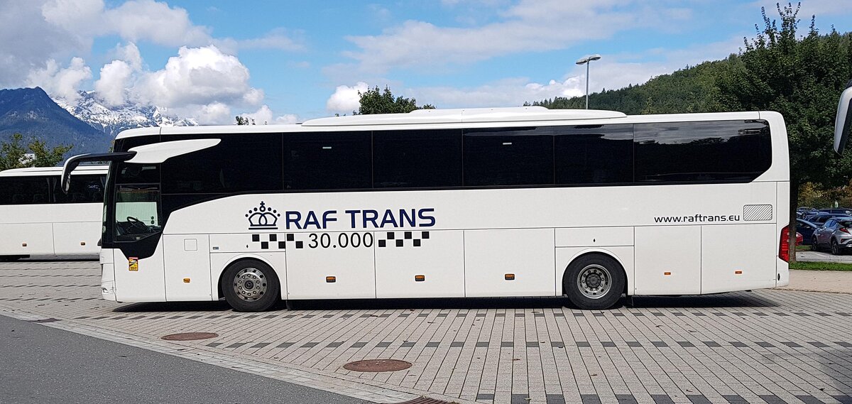 MB Tourismo der polnischen Busvermietung RAF TRANS steht auf dem Busparkplatz am Knigsee, 09-2022