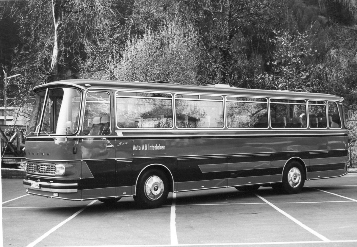 (MD111) - Aus dem Archiv: AAGI Interlaken - Nr. 10/BE 272'684 - Setra um 1970