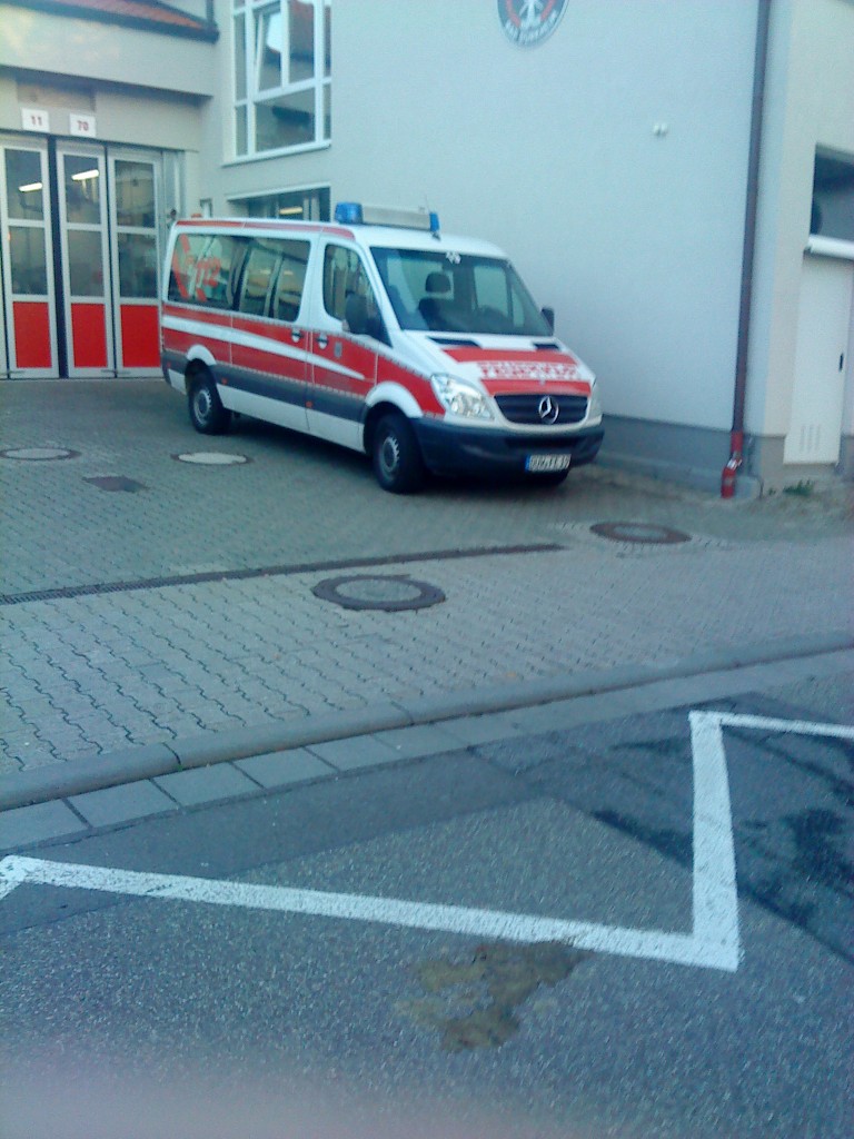 Mercedes-Benz Einsatzfahrzeug - mobile Leitstelle - der Freiwilligen Feuerwehr Bad Drkheim am 11.11.2013