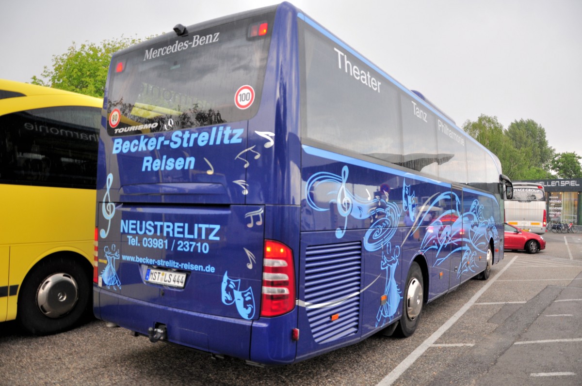 Mercedes Benz Tourismo von Becker-Strelitz Reisen aus Deutschland am 12. Juli 2014 in Krems gesehen.