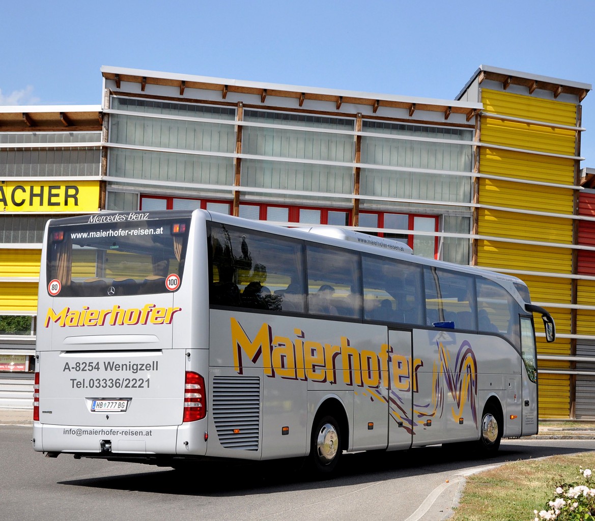 MERCEDES BENZ TOURISMO von MAIERHOFER Busreisen/sterreich im Juli 2013 in Krems gesehen.