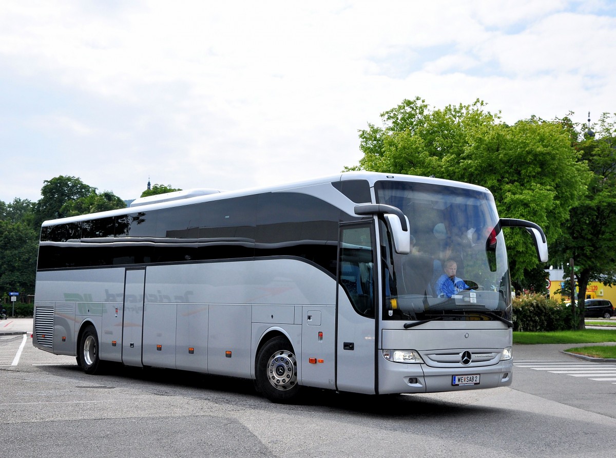 Mercedes Benz Tourismo von SAB / sterreich am 25.5.2013 in Krems.