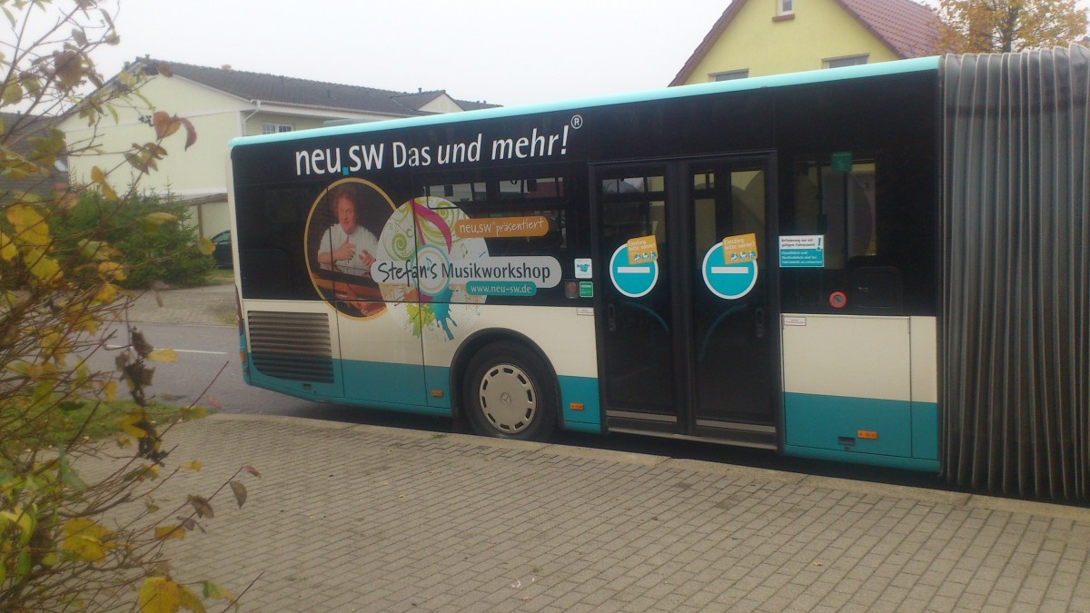 Mercedes Citaro Facelift mit dem Kennzeichen  NB SW 580....hier noch die Werbung für Stefan's Music Workshop zusehen 