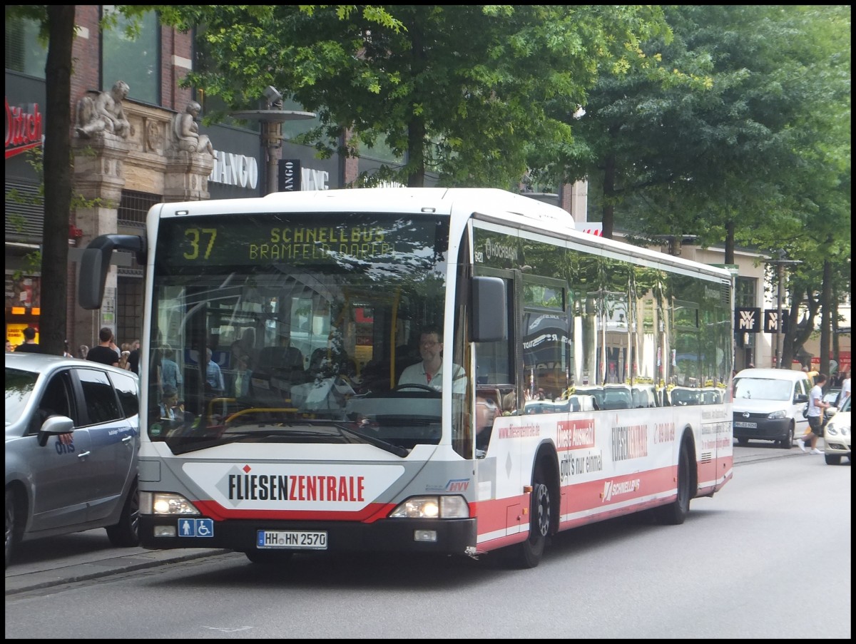 Mercedes Citaro I der Hamburger Hochbahn AG in Hamburg.