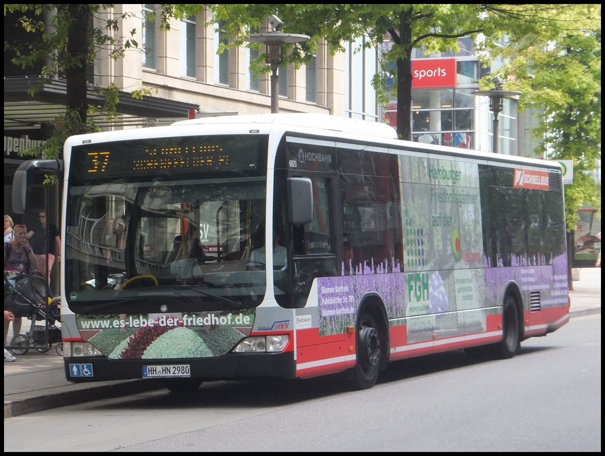 Mercedes Citaro II der Hamburger Hochbahn AG in Hamburg.