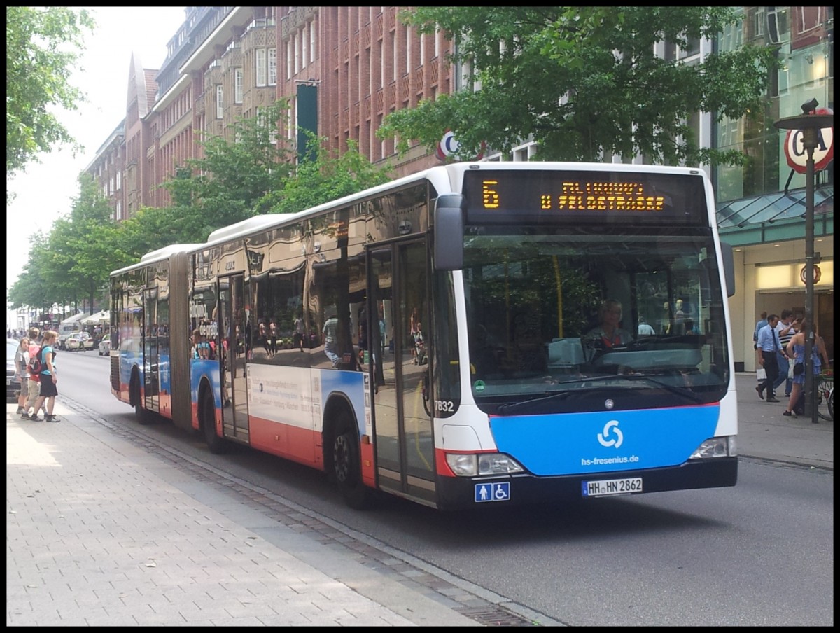 Mercedes Citaro II der Hamburger Hochbahn AG in Hamburg.