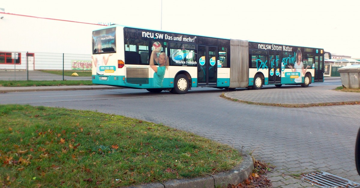  mercedes citaro das war wo eines der letzten bilder die ich von diesen wagen auf der linie 90 geschossen habe weil nach dem die neuen c2 auf achse gegangen sind sieht man diesen wagen recht selten noch im stadtbild