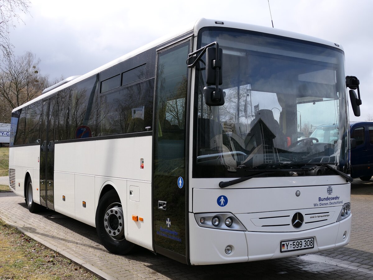 Mercedes Intouro der Bundeswehr in Neubrandenburg.