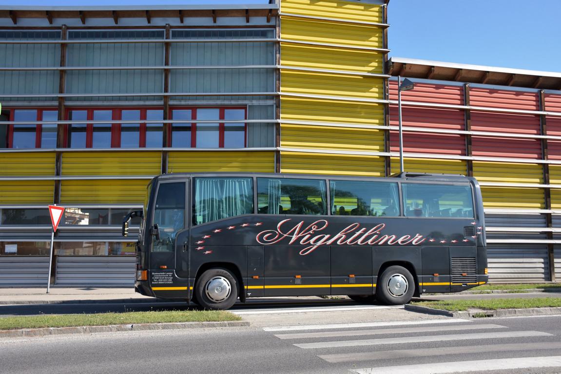 Mercedes O 404  Nightliner  von der Bustouristik Laister aus Niedersterreich in Krems.