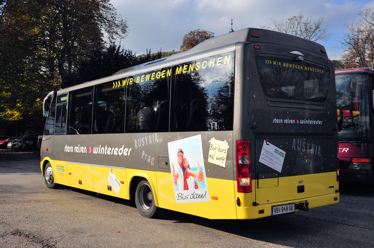 Mercedes O 818 von Stern Reisen > Wintereder aus Obersterreich in Krems gesehen.