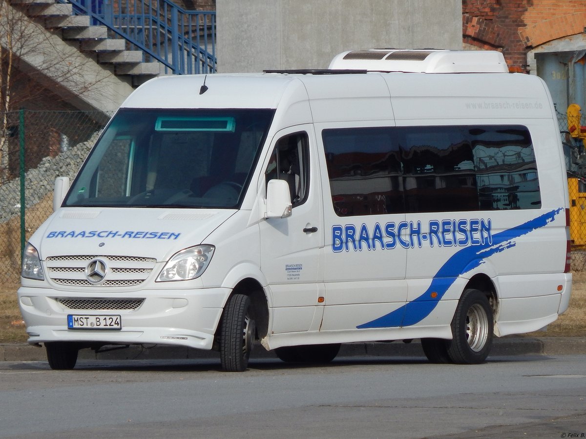 Mercedes Sprinter von Braasch Reisen aus Deutschland in Neubrandenburg.