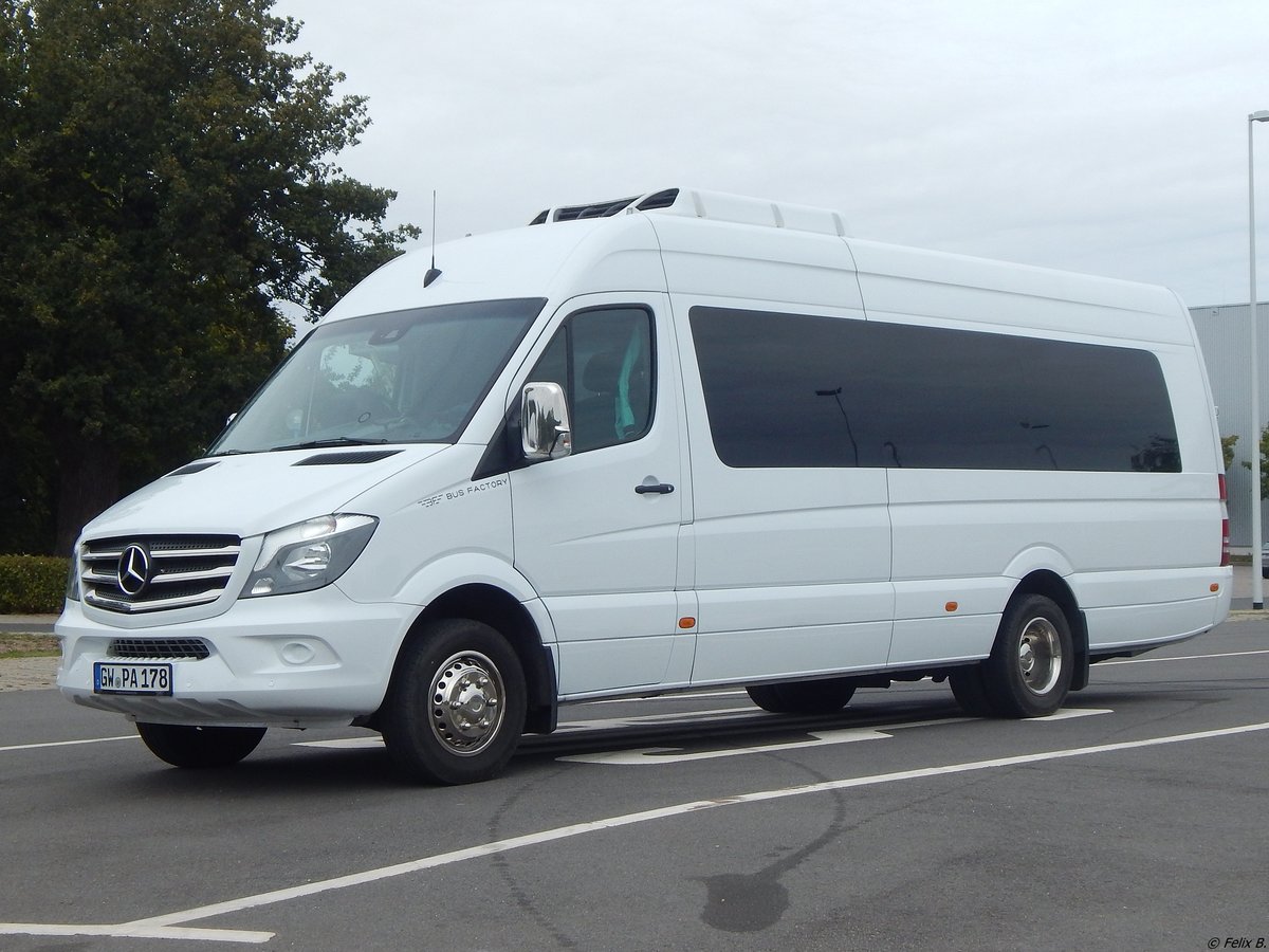 Mercedes Sprinter von Weigel's Reisen aus Deutschland in Neubrandenburg.