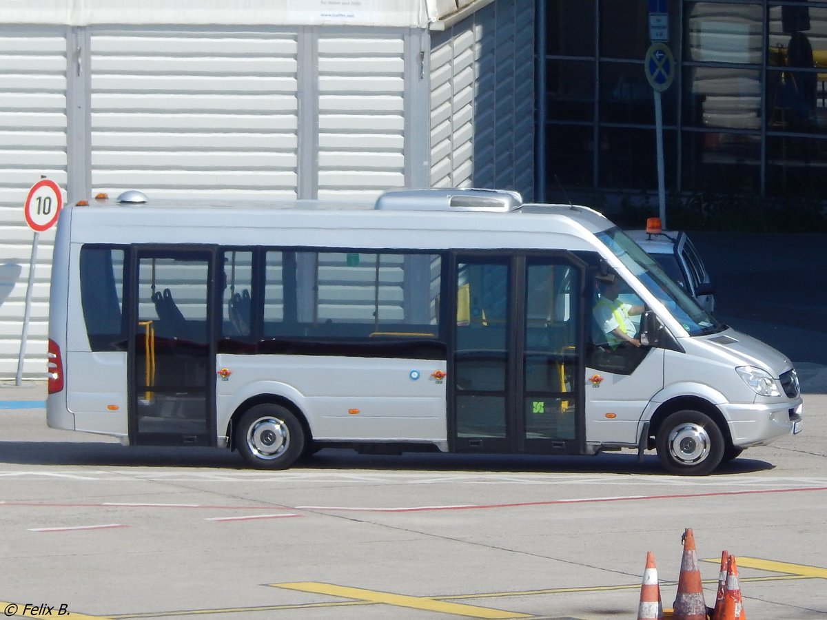 Mercedes Sprinter von Wisag aus Deutschland in Berlin.