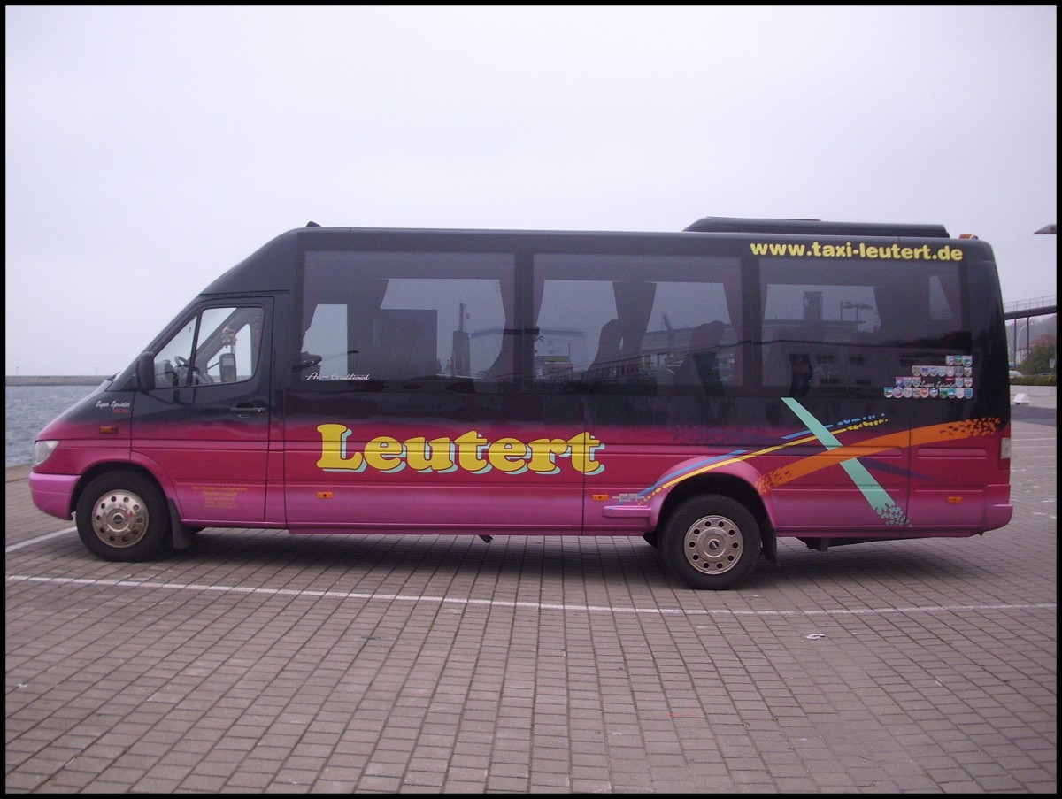 Mercedes Super Sprinter von Leutert aus Deutschland im Stadthafen Sassnitz.