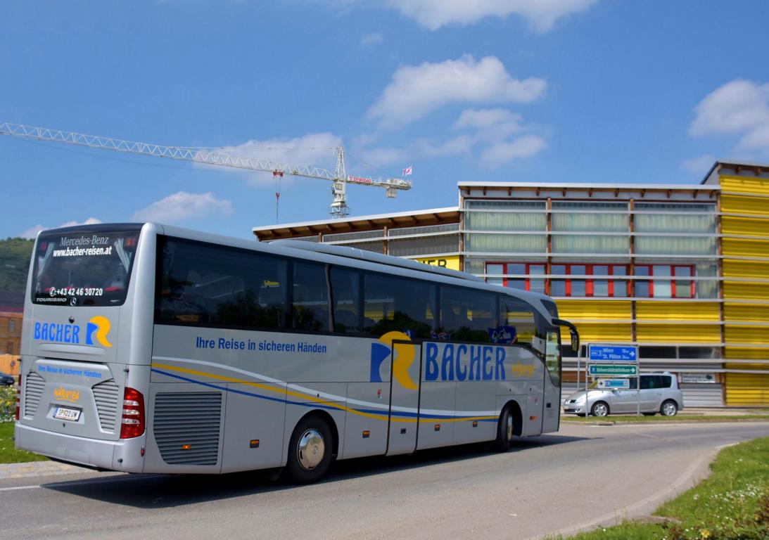 Mercedes Tourismo von BACHER Reisen aus Krnten/sterreich in Krems.