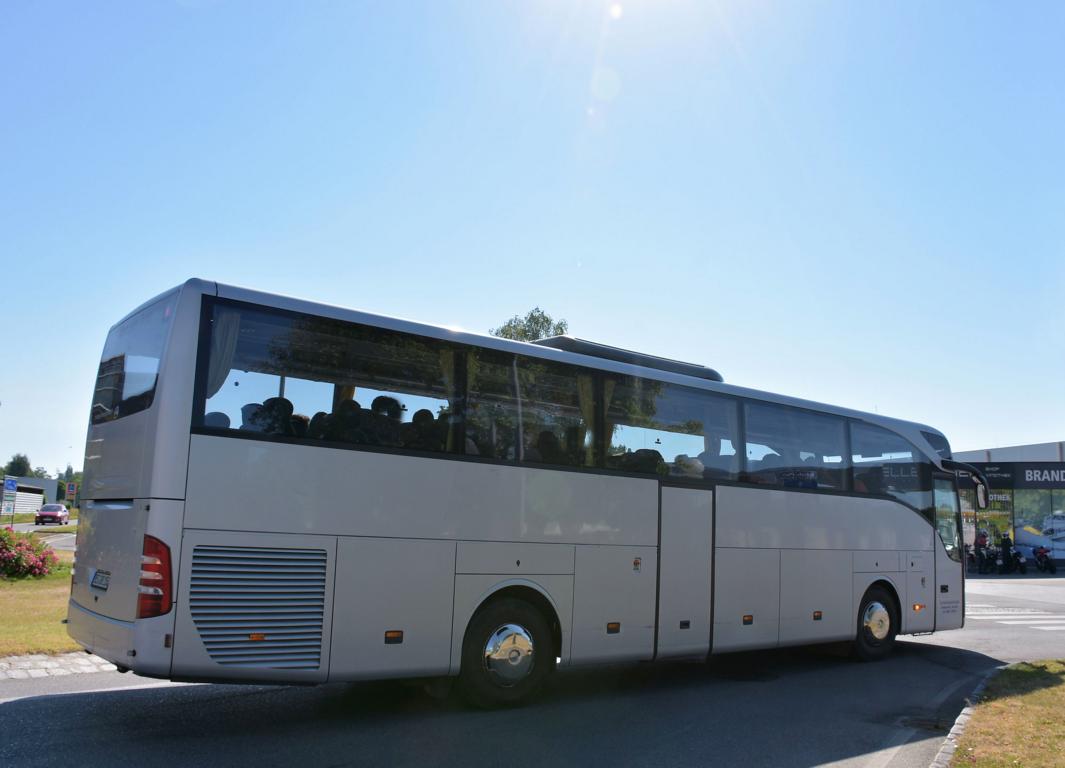 Mercedes Tourismo von Bayerwald Touristik aus der BRD 06/2017 in Krems.