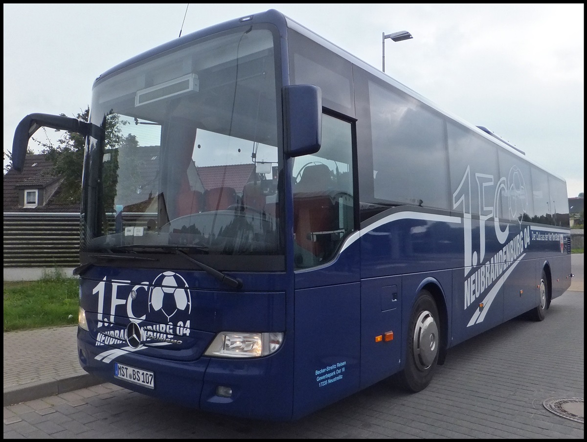 Mercedes Tourismo von Becker-Strelitz aus Deutschland in Bergen.