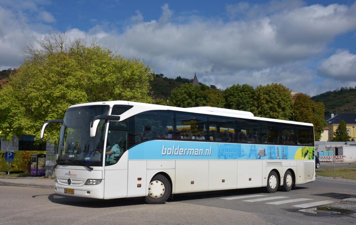 Mercedes Tourismo von Boldermann Reisen nl. 2017 in Krems.