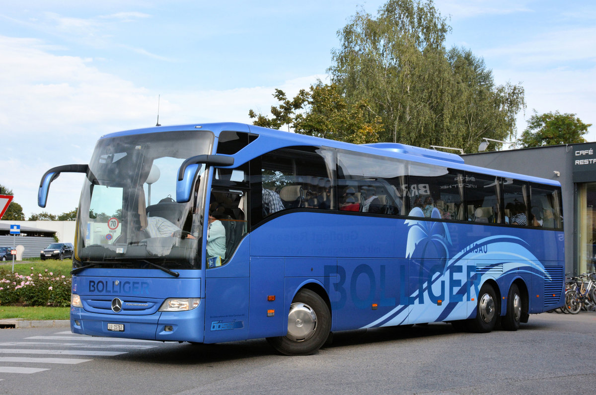 Mercedes Tourismo von Bolliger Reisen aus der Schweiz in Krems gesehen.