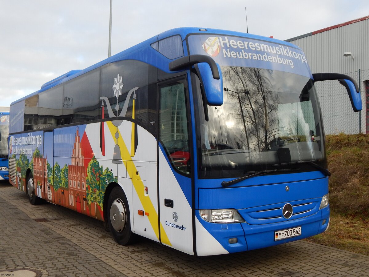 Mercedes Tourismo der Bundeswehr in Neubrandenburg. 