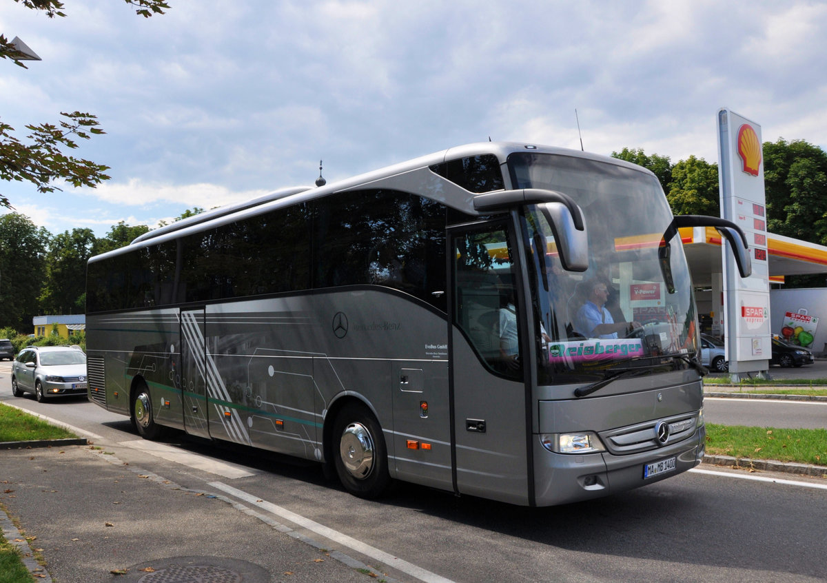 Mercedes Tourismo der EVO Bus GmbH aus der BRD hier in Krems.