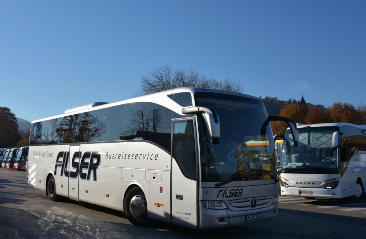 Mercedes Tourismo von FILSER Reisen aus der BRD Okt. 2017 in Krems.