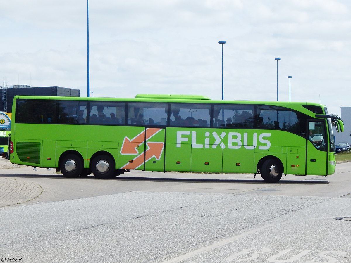 Mercedes Tourismo von Flixbus/Joost's aus Deutschland in Rostock. 