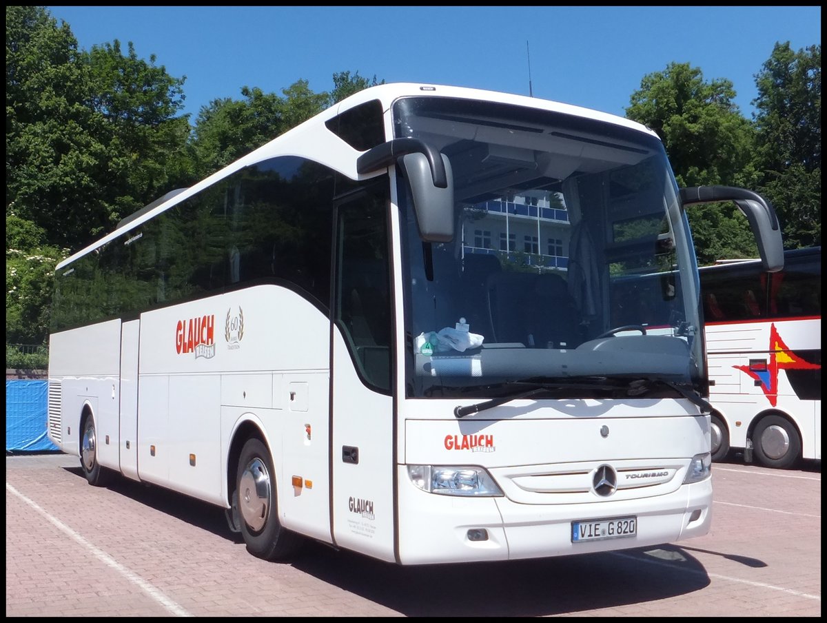 Mercedes Tourismo von Glauch aus Deutschland im Stadthafen Sassnitz.