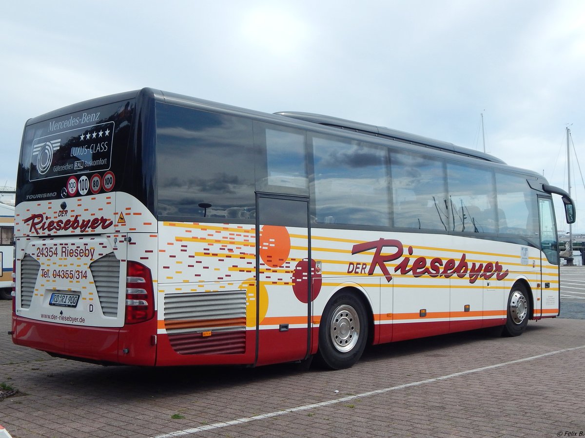 Mercedes Tourismo K von Der Riesebyer aus Deutschland im Stadthafen Sassnitz.