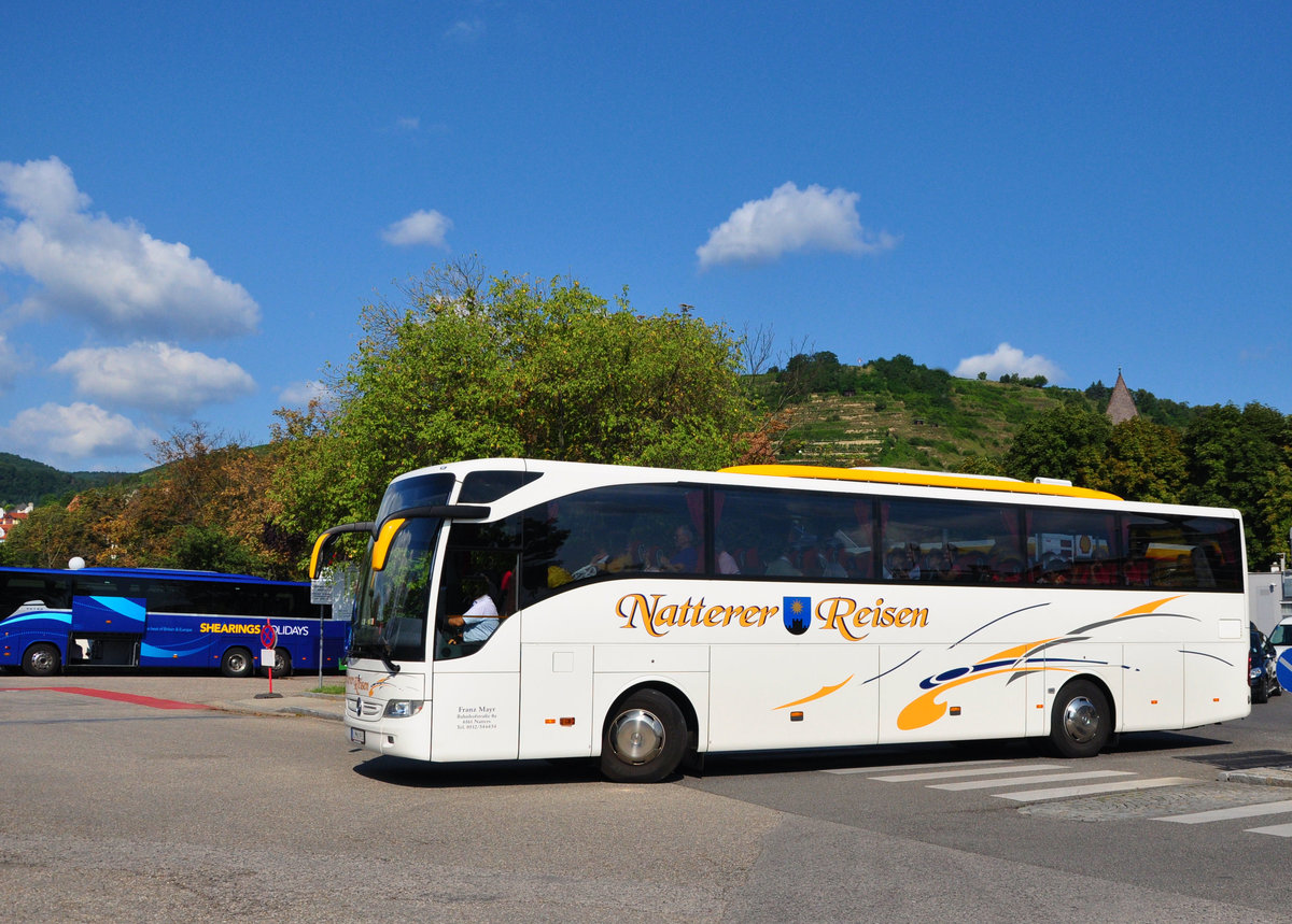 Mercedes Tourismo von Natterer Reisen aus sterreich in Krems gesehen.