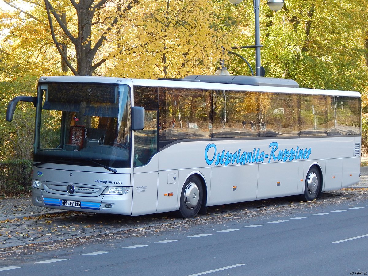 Mercedes Tourismo von Ostprignitz-Ruppiner Personenverkehrsgesellschaft in Berlin. 