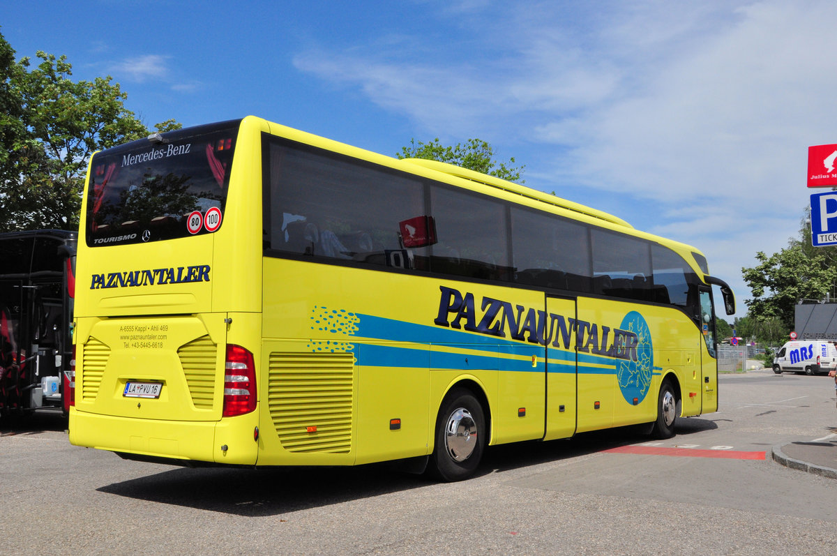 Mercedes Tourismo von  Paznauntaler  Reisen aus sterreich in Krems gesehen.