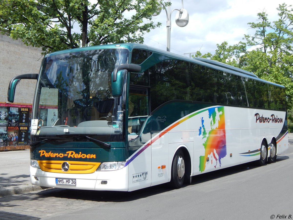 Mercedes Tourismo von Peters-Reisen aus Deutschland in Berlin. 