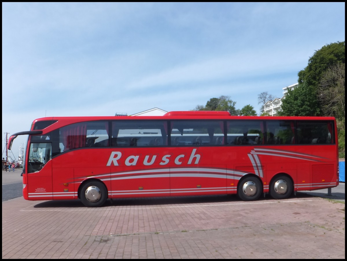 Mercedes Tourismo von Rausch aus Deutschland im Stadthafen Sassnitz.