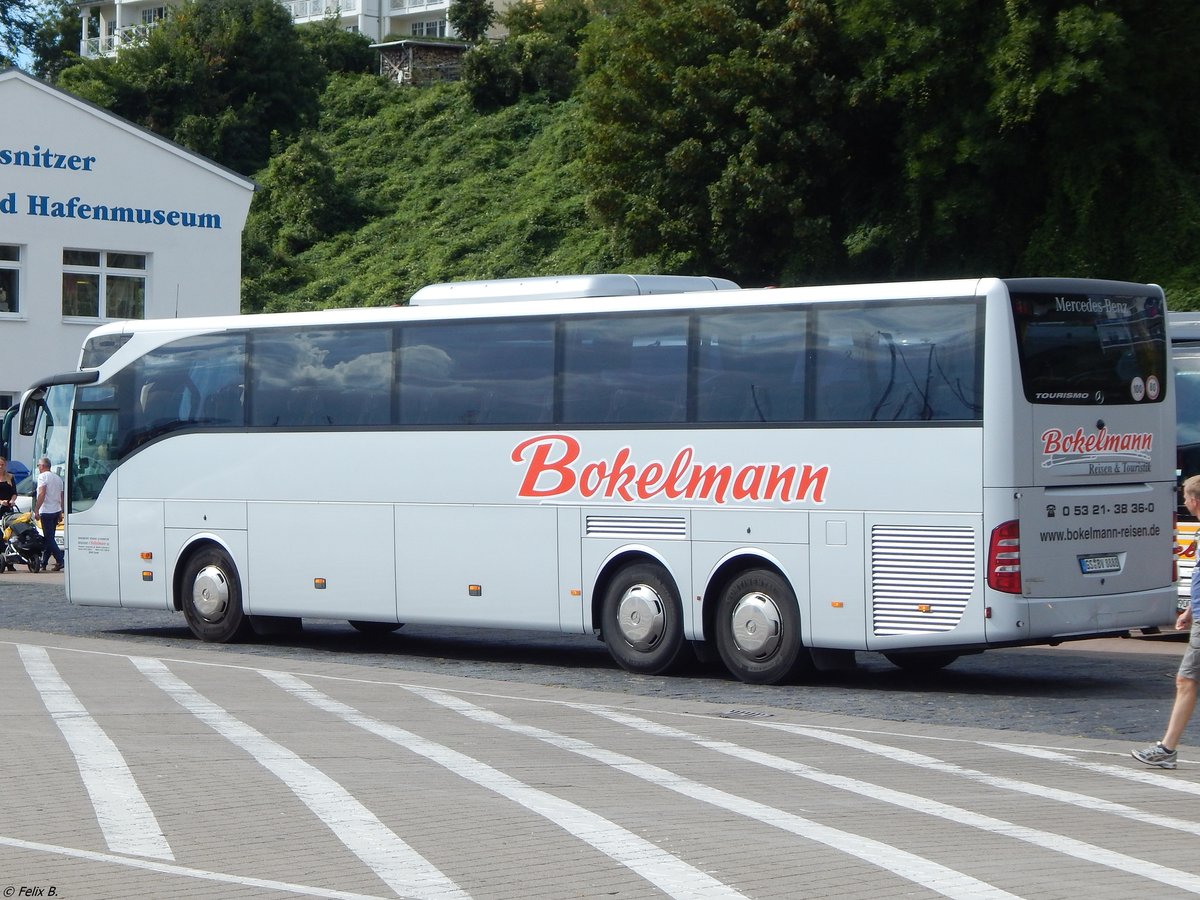 Mercedes Tourismo von Reisedienst Bokelmann aus Deutschland im Stadthafen Sassnitz.