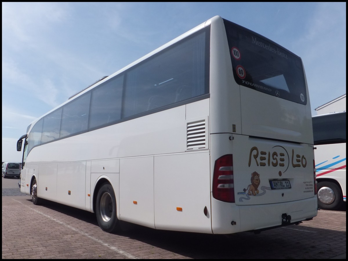 Mercedes Tourismo von ReiseLeo aus Deutschland im Stadthafen Sassnitz.