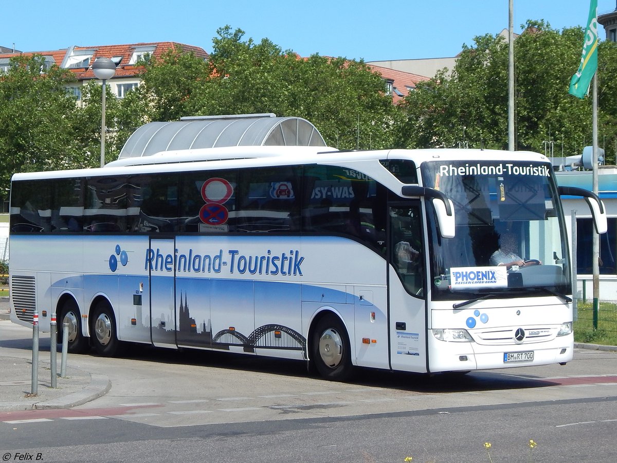 Mercedes Tourismo von Rheinland Touristik aus Deutschland in Berlin. 