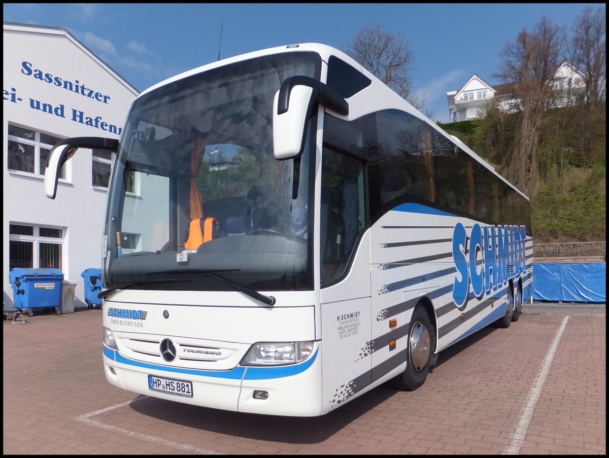 Mercedes Tourismo von Schmidt aus Deutschland im Stadthafen Sassnitz.