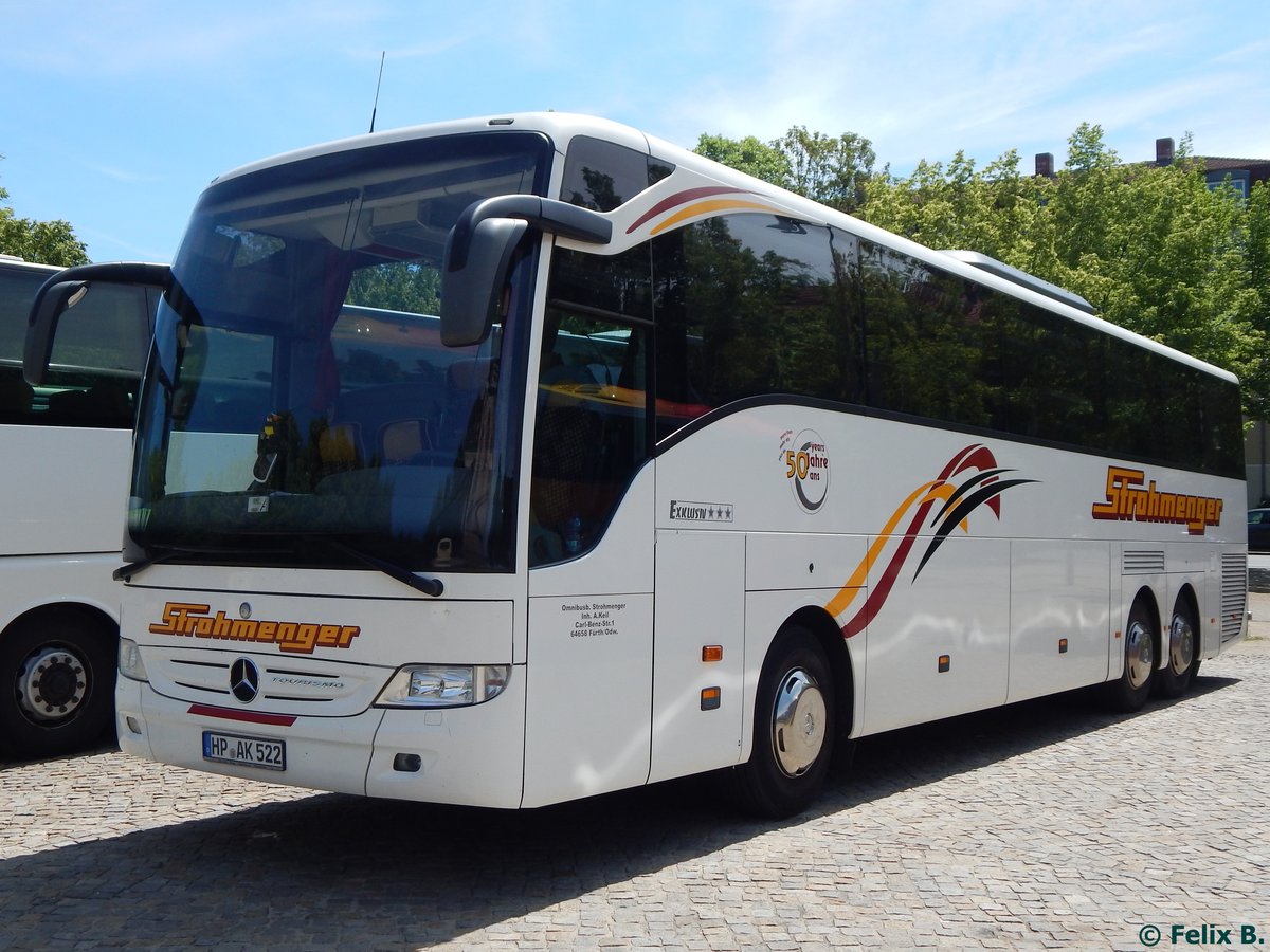 Mercedes Tourismo von Strohmenger aus Deutschland in Potsdam.