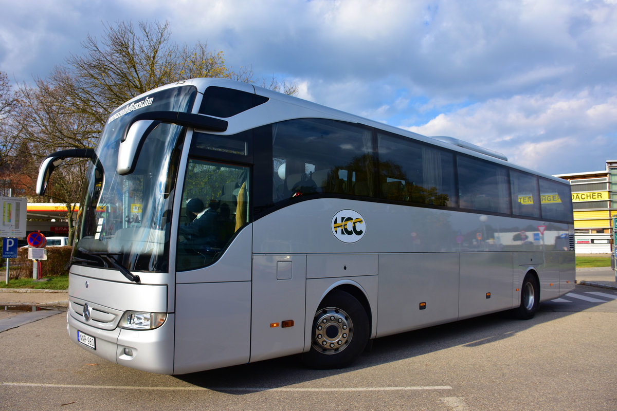 Mercedes Tourismo von Szalaibusz.hu in Krems.