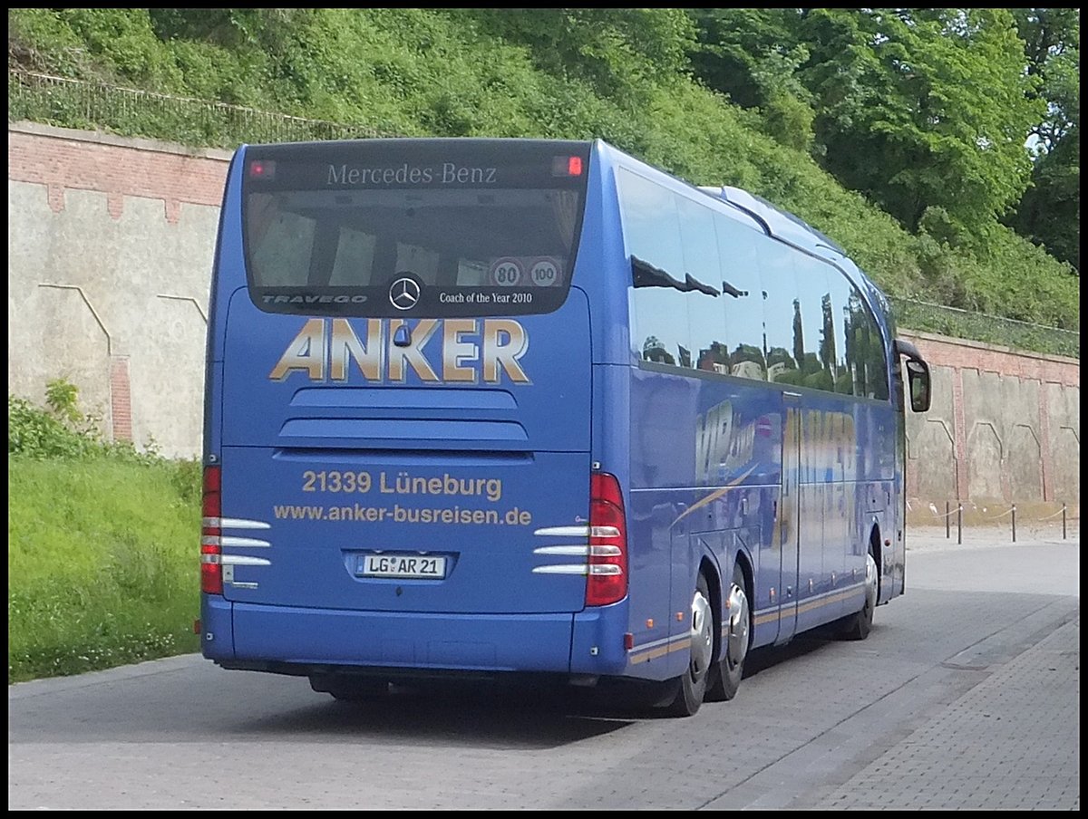 Mercedes Travego von Anker aus Deutschland im Stadthafen Sassnitz.