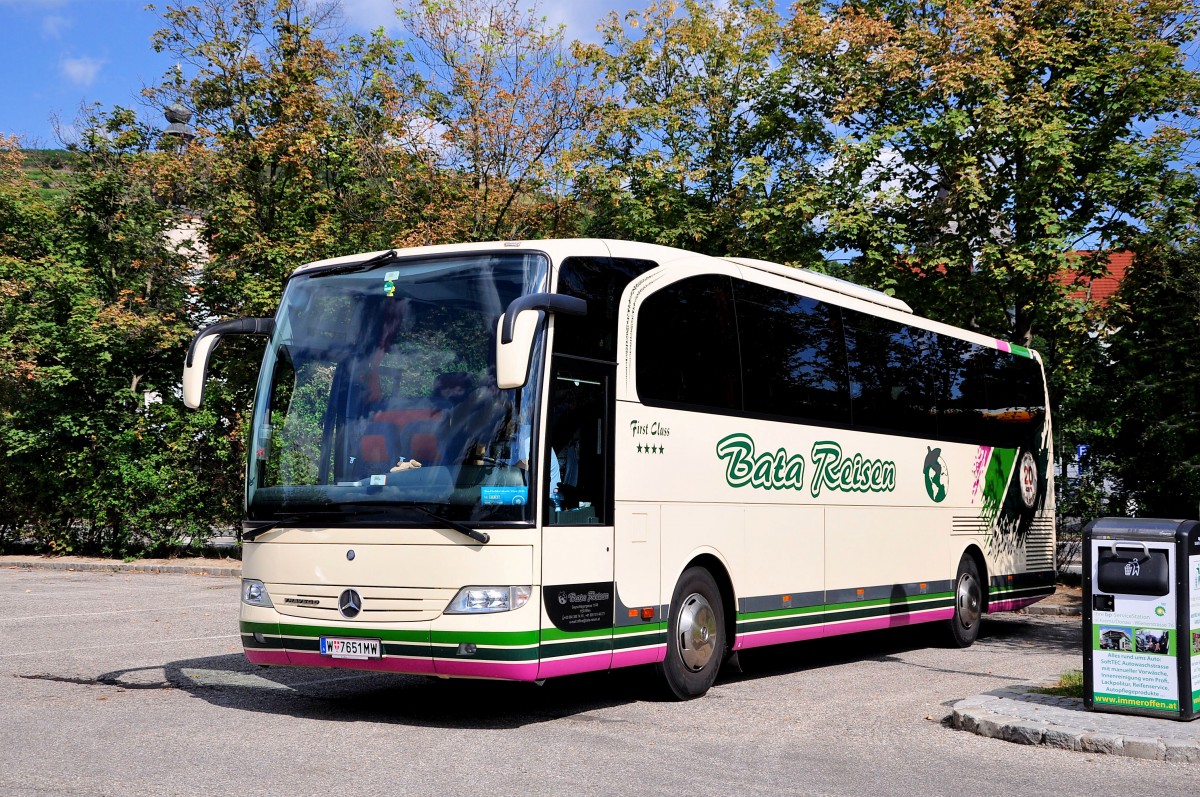 Mercedes Travego von Bata Reisen aus Wien in Krems gesehen.