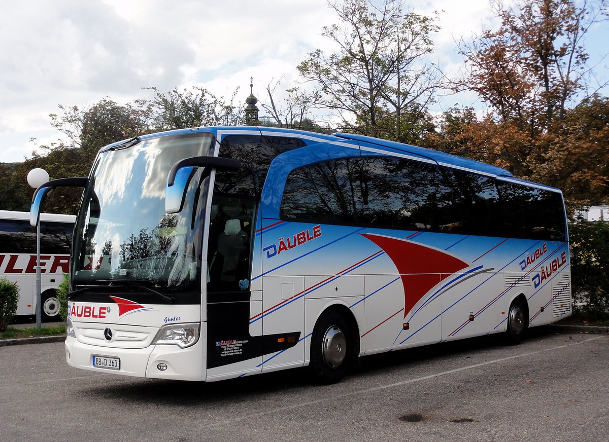 Mercedes Travego von Duble aus der BRD in Krems.