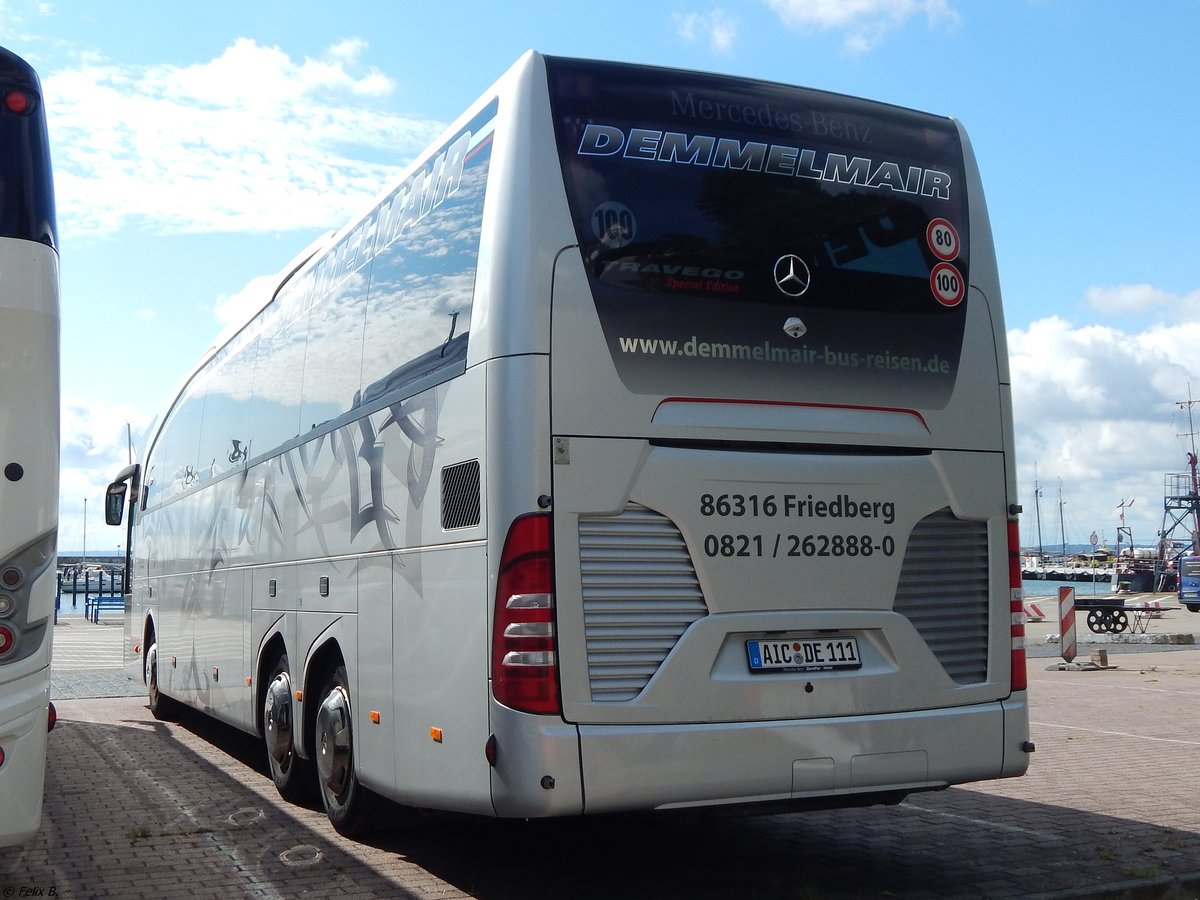 Mercedes Travego von Demmelmair aus Deutschland im Stadthafen Sassnitz.